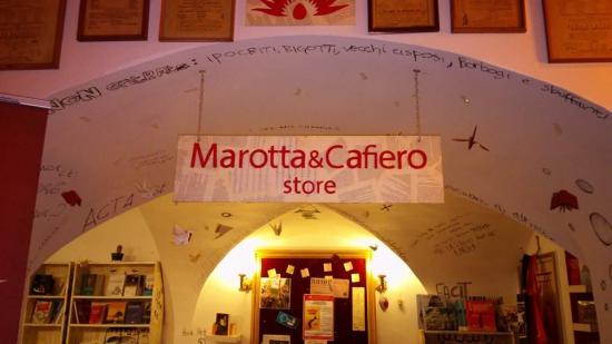 Marotta&Cafiero store-Teatro Bellini