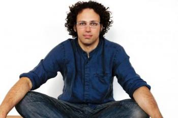 Giacomo Lariccia, jazzista di talento scappa dall’Italia, ora in Olanda è una celebrità e canta Povera Italia!