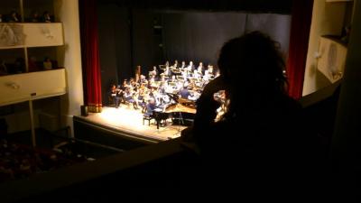 Rhapsody in Blue al Teatro Orfeo di Taranto: un memorabile Pierluigi Camicia accompagnato dall'Orchestra della Magna Grecia, diretta dal M° Michele Nitti