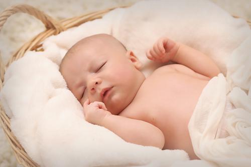 La corretta profilassi del sonno è preziosa per il bebè
