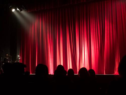 Una guida per portare i bambini a teatro 