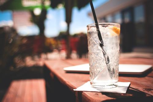 4 cocktail ideali per un brindisi con le persone più care