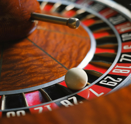 Bonus senza deposito, come valutare pro e contro delle piattaforme di gioco che li offrono