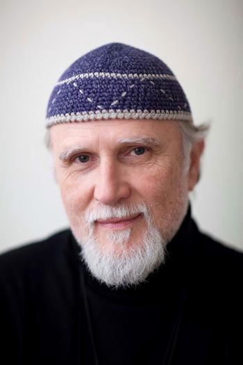 Moni Ovadia in Senza confini. Ebrei e zingari