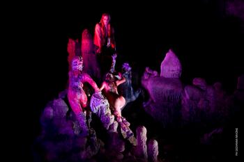 Hell in the cave, versi danzanti nell'aere fosco