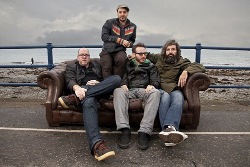 Turin Brakes in concerto