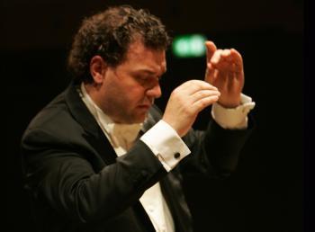 La forza del Mare e Mare Metallico, un concerto per Taranto con l'orchestra Ico Magna Grecia diretta da Luigi Piovano