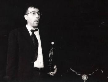 Muccia - Una tenera commedia sulla precarietà del lavoro