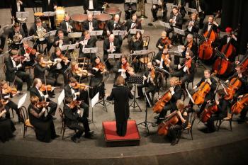Concerto di Capodanno - Chernivtsi Philharmonic Orchestra diretta da Yosip Sozanzkyy - Omaggio a Johann Strauss