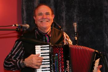 Pino Di Modugno & Family  in concerto