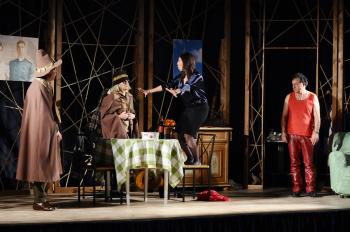 Compagnia Senzateatro in Casa di Frontiera