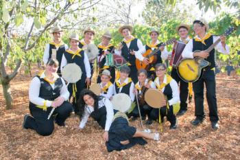 Natale Insieme 2012:, i Cipuridd,  Babbo Natale, Artisti di Strada, Solidarietà, Mercatino, Djset, enogastronomia