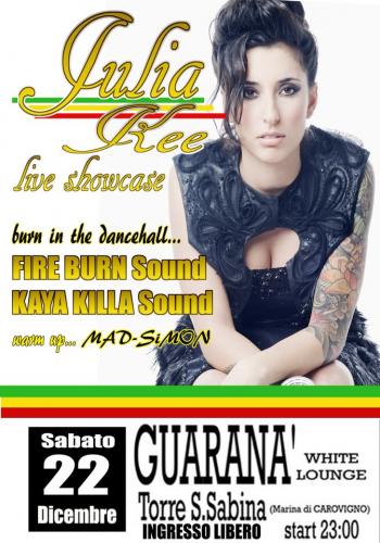 Julia Kee live Showcase