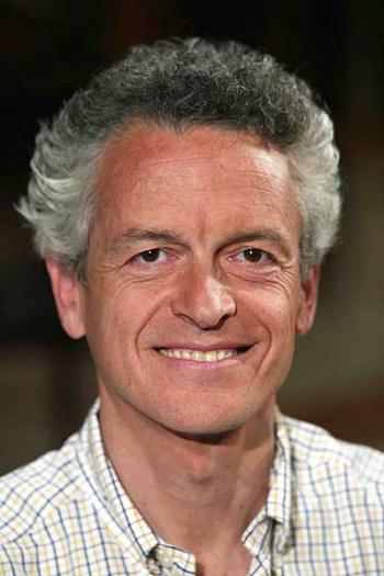 Federico Rampini  presenta Voi avete gli orologi, noi abbiamo il tempo