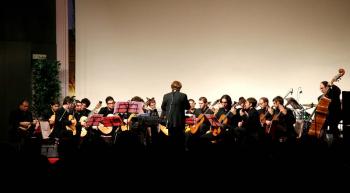 Orchestra di chitarre De Falla in concerto