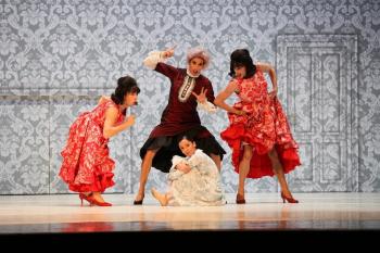 Cenerentola, con il Balletto internazionale di Milano