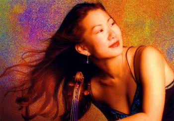 Mare Futuro - la violinista Livia Sohn e il maestro Luigi Piovano