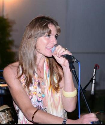Stefania Dipierro ItaliaBrazil Connection trio