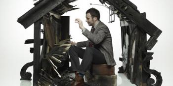 Raphael Gualazzi in ''Happy Mistake Tour'' 