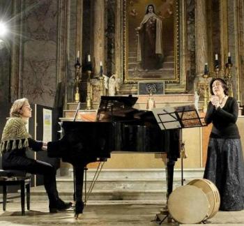  Donne in-Cantate