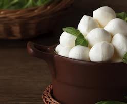 Mozzarella di Bufala e trio jazz live