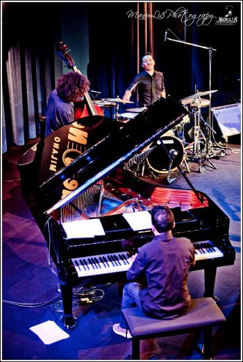 Donatello D'Attoma Trio Feat Cinzia Eramo in concerto a Tenuta Pinto