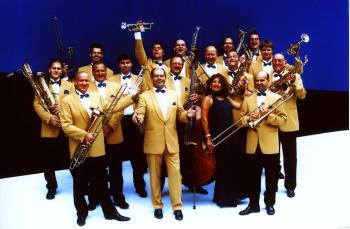 Glenn Miller Orchestra al Petruzzelli