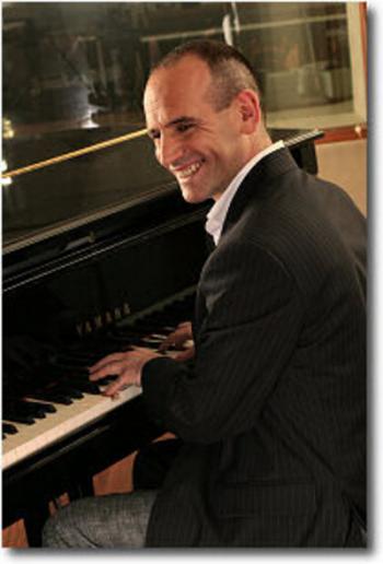 Mario Rosini in concerto con l'Orchestra Sinfonica della Provincia di Bari