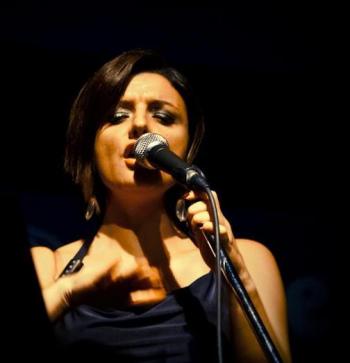 Mimma Pisto  acoustic live