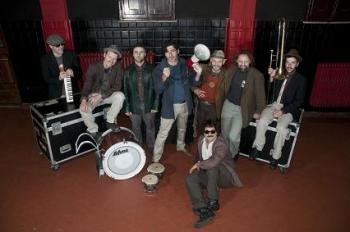 Bobo Rondelli e L'orchestrino in concerto alla Cooperativa Robert Owen