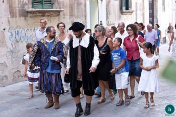 Rappresentazione in costume per le vie di Otranto
