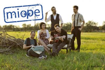 La band brindisina Miope in concerto