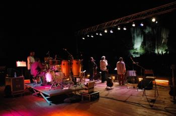 Musica Mundi - Gianluca Terranova,  Terrae, Faraualla e Myzeqeja Folk Ensemble