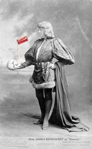 Amleto Con le Maschere (studio)
