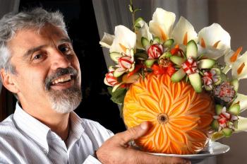 Claudio Menconi - Da Uno Mattina a Martina Franca lo chef campione di cucina decorativa