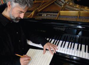 Il pianista Andrea Padova in concerto
