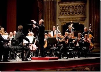 L’Eroica di Ludwig Van Beethoven: il Teatro di San Carlo rende omaggio a Claudio Abbado con un concerto a porte aperte (Sold Out)