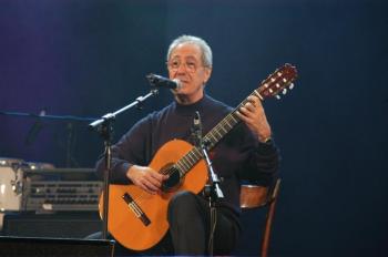 Al Trianon, il ritorno in teatro di Fausto Cigliano