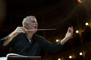 Daniel Oren inaugura la Stagione dell'Orchestra Sinfonica della Provincia di Bari