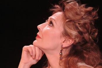 Una vita per il teatro: Manuela Kustermann Al Teatro Paisiello con Astràgali per ripercorrere le tappe di una carriera artistica straordinaria