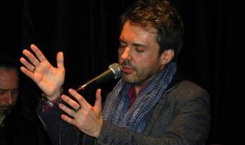La Canzone Italiana Rivive Con le Rivisitazioni di Contessa: Sabato  1 Marzo il Cantautore Recupera la Data di Lecce