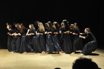Astragali Teatro in tournée: la compagnia pugliese fa tappa a Parigi