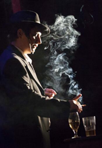 TerramMare Teatro. "L'uomo che inventò i Beatles". Al Teatro Paisiello per la stagione di Astragali Teatro