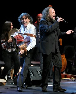 Ambrogio Sparagna  e L'orchestra Popolare Italiana a cura dell'Associazione Cultura e Musica g. Curci