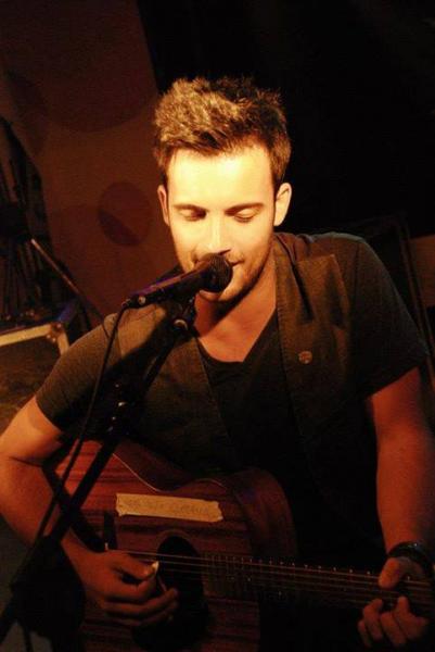 Marco Feola presenta il suo primo disco "Il Viaggio"