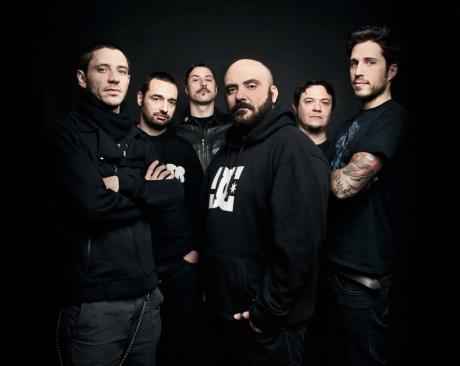 Linea 77 in concerto
