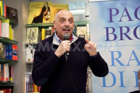 PAOLO BROSIO presenta "Raggi di luce" Ed. Piemme