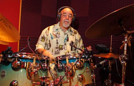 Paolo Di Sabatino, Janek Gwizdala e Peter Erskine in concerto al “Pineta Jazz Club”