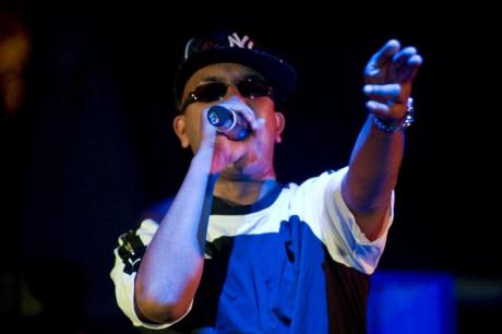 SPEX MC Sul palco l'ex vocalist degli Asian Dub Foundation  In consolle anche DjTrack, Dj Dp e DjAkus