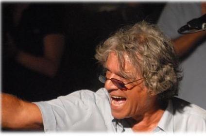 Scimmie compie trentatré anni - In concerto Nando de Luca